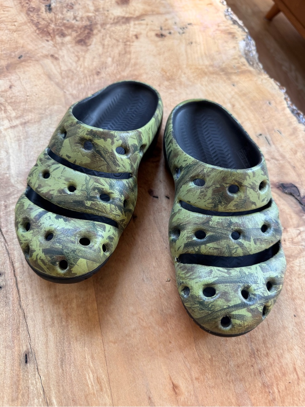 Keen Green Camo EVA Slip-On Water-Clog, women’s size 8 US